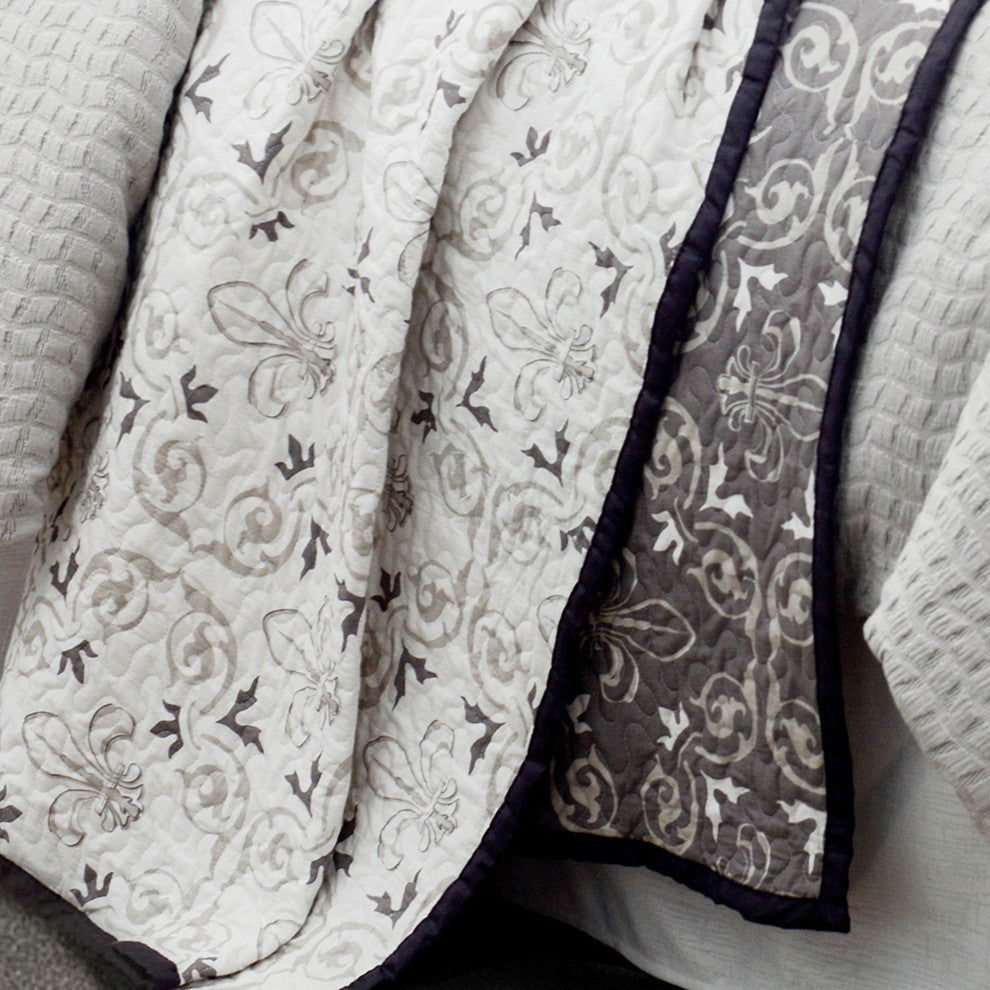 2-PieceFleur De Lis Quilt Set, Twin