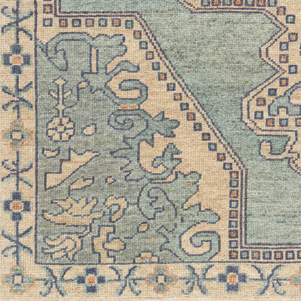 Surya Cappadocia CPP-5031 Traditional Area Rug, 9' x 13' Rectangle