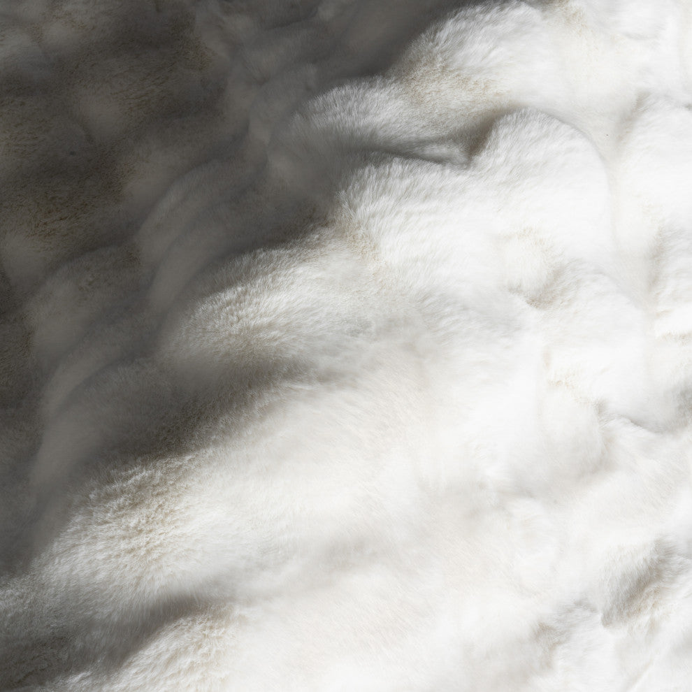 Nuloom Jeni Solid Faux Rabbit Machine Washable Area Rug, Off White 2'6"x8'
