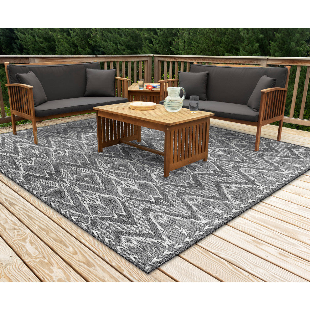 Malibu Ikat Indoor/Outdoor Rug, Charcoal, 7'10" Square
