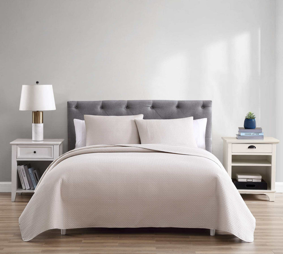 The Nesting Company Aspen 3 Piece Quilt and Pillow Sham Set - Queen - Taupe