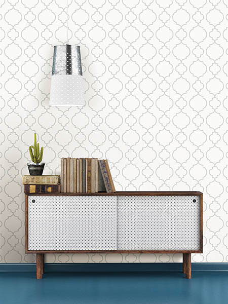 Modern Quatrefoil Wallpaper, White and Gray, Sample