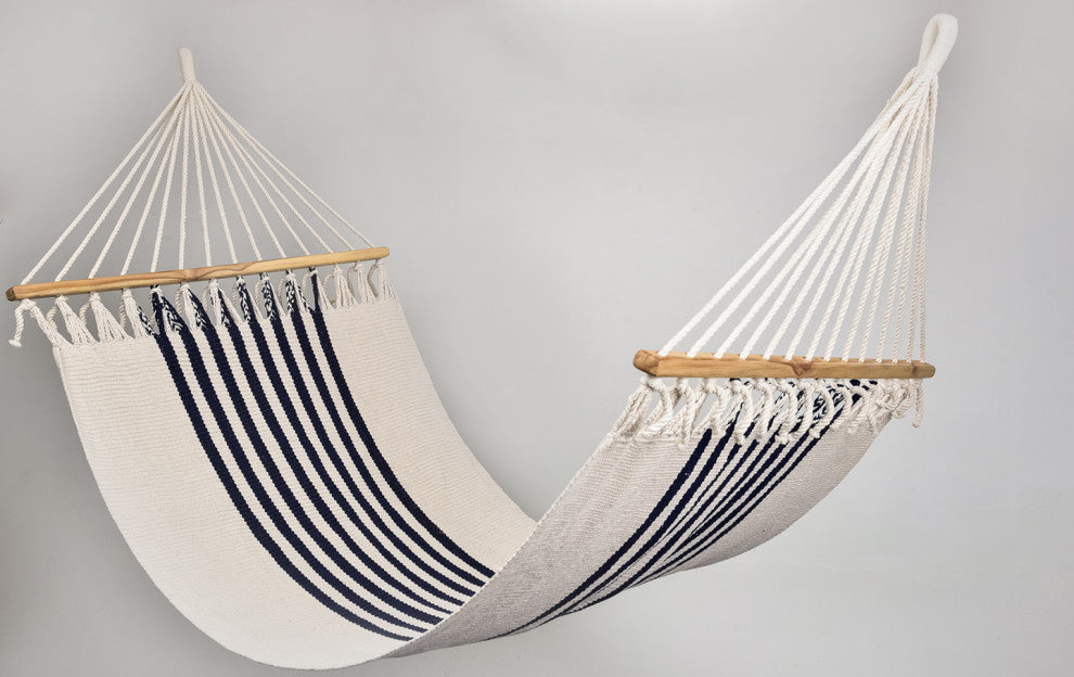 Triple Weave Colonial Cotton Hammock, Wooden Bar