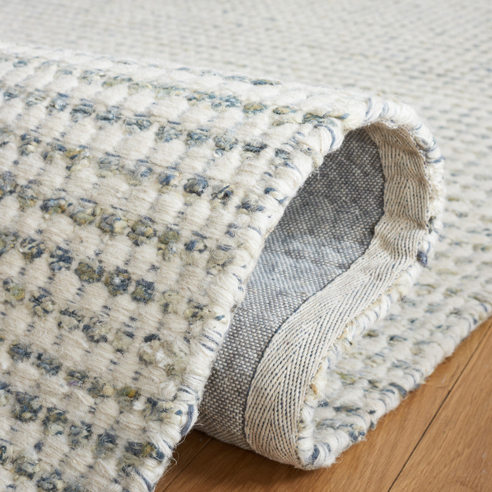 Safavieh Casablanca Collection CSB425L Rug, Light Blue/Ivory, 6' X 9'