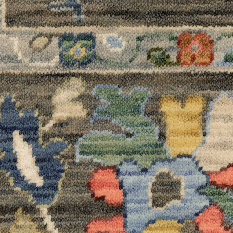 Leoness Vintage Traditional Gray/ Multi Area Rug, 7'10" x 10'10"