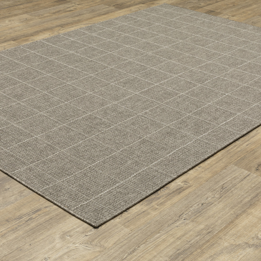 Cannes Gridwork Grey/ Light Grey Indoor-Outdoor Area Rug 9'10" x 12'10"