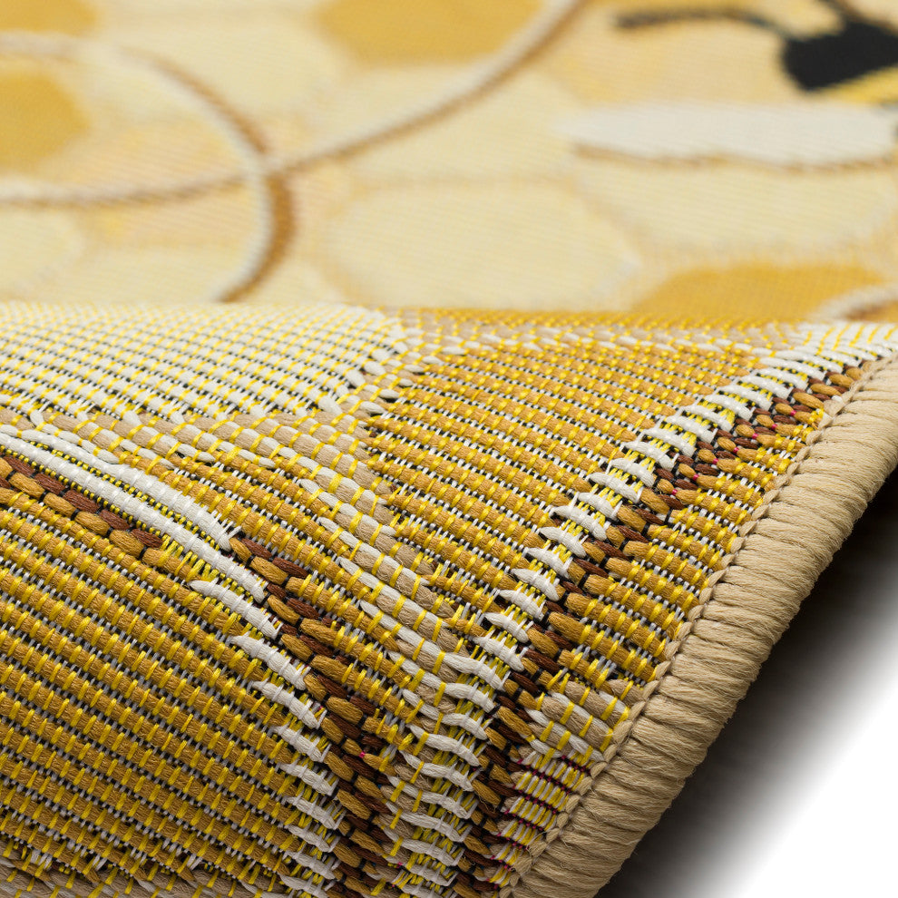 Esencia Bee Free Indoor/Outdoor Mat Honey 2'x2'10"