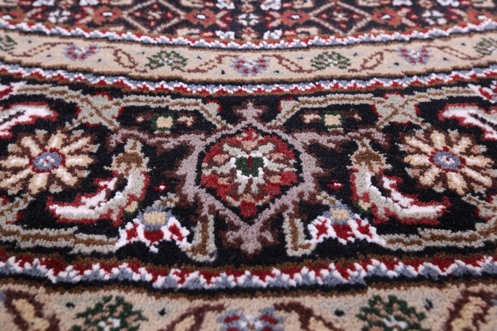 6' Round Persian Tabriz Handmade Wool and Silk Rug Q8902