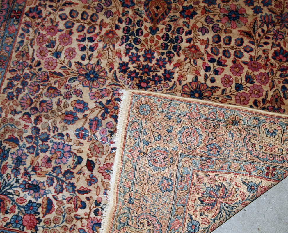 Handmade antique Persian Kerman rug 4.2' x 6.9' (128cm x 210cm) 1920s