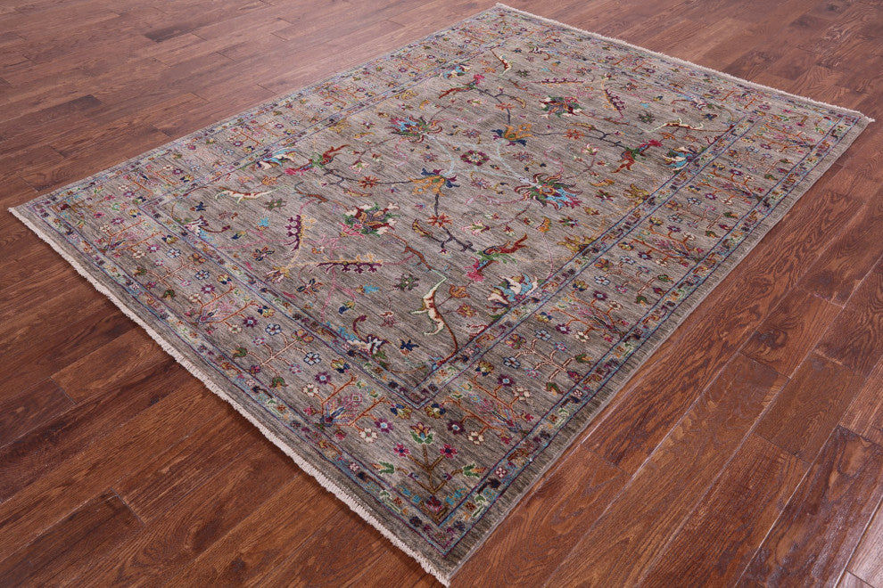 Handmade Persian Tabriz Rug 5' 8" X 7' 8" Q9867
