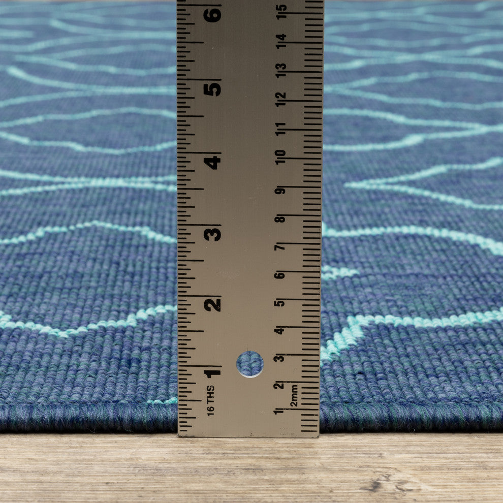 Madelina Lattice Navy and Blue Indoor or Outdoor Area Rug, 6'7"x9'6"