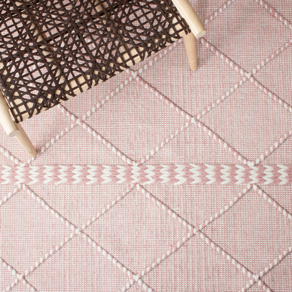 Safavieh Casablanca Collection CSB575U Rug, Pink/Ivory, 2'3" X 8'