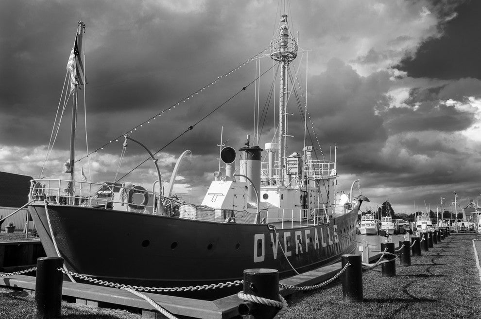 Overfalls Lightship Black & White Photo Canvas Wall Art Print, 16" X 20"