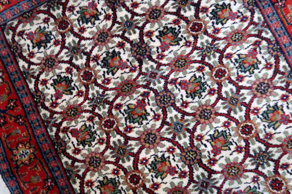 Handmade Vintage Indian Mahal Rug 2.5'x4.1', 78cmx125cm 1970s