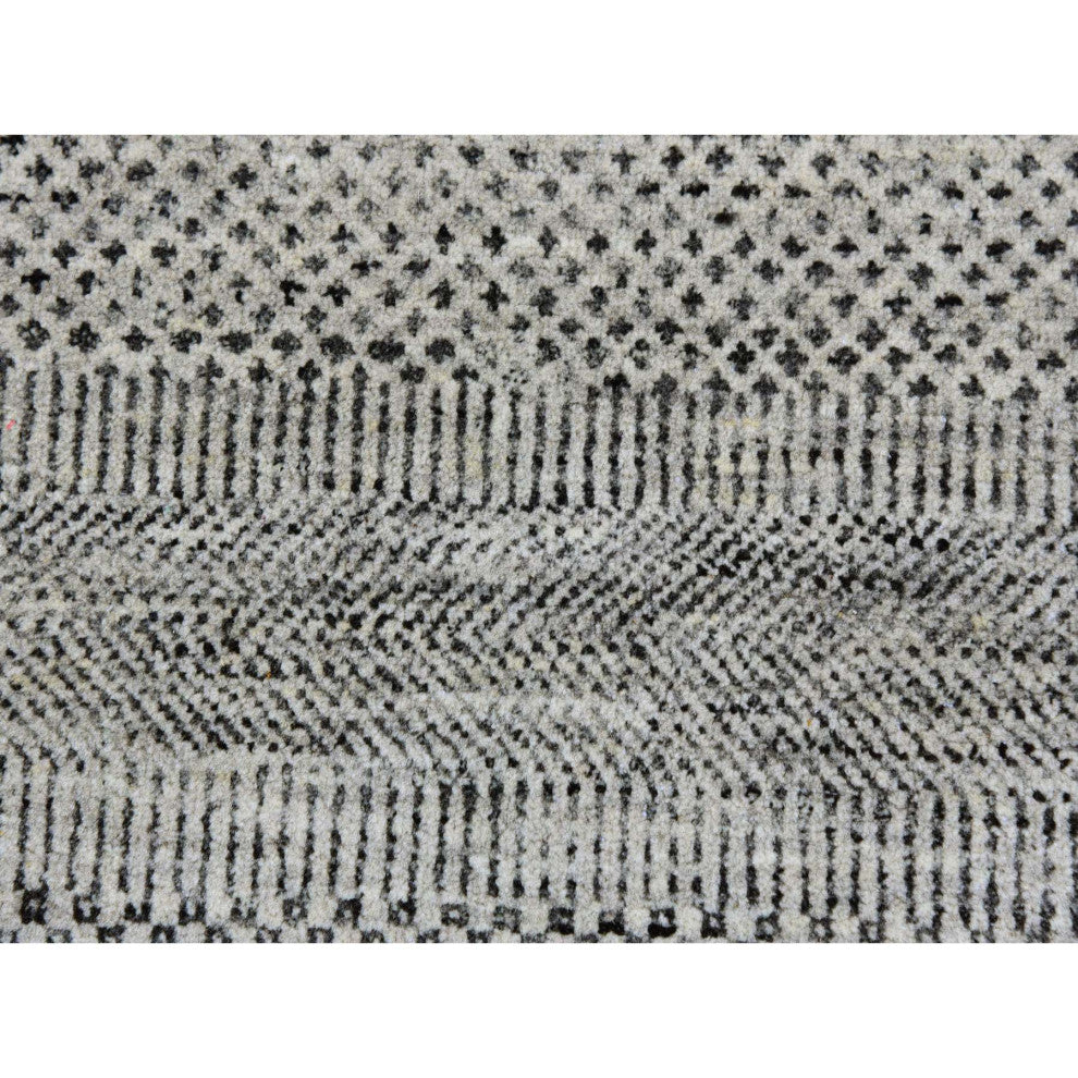 Silver Gray Grass Design Undyed 100% Wool Hand Knotted Square Rug, 7'11"x8'1"
