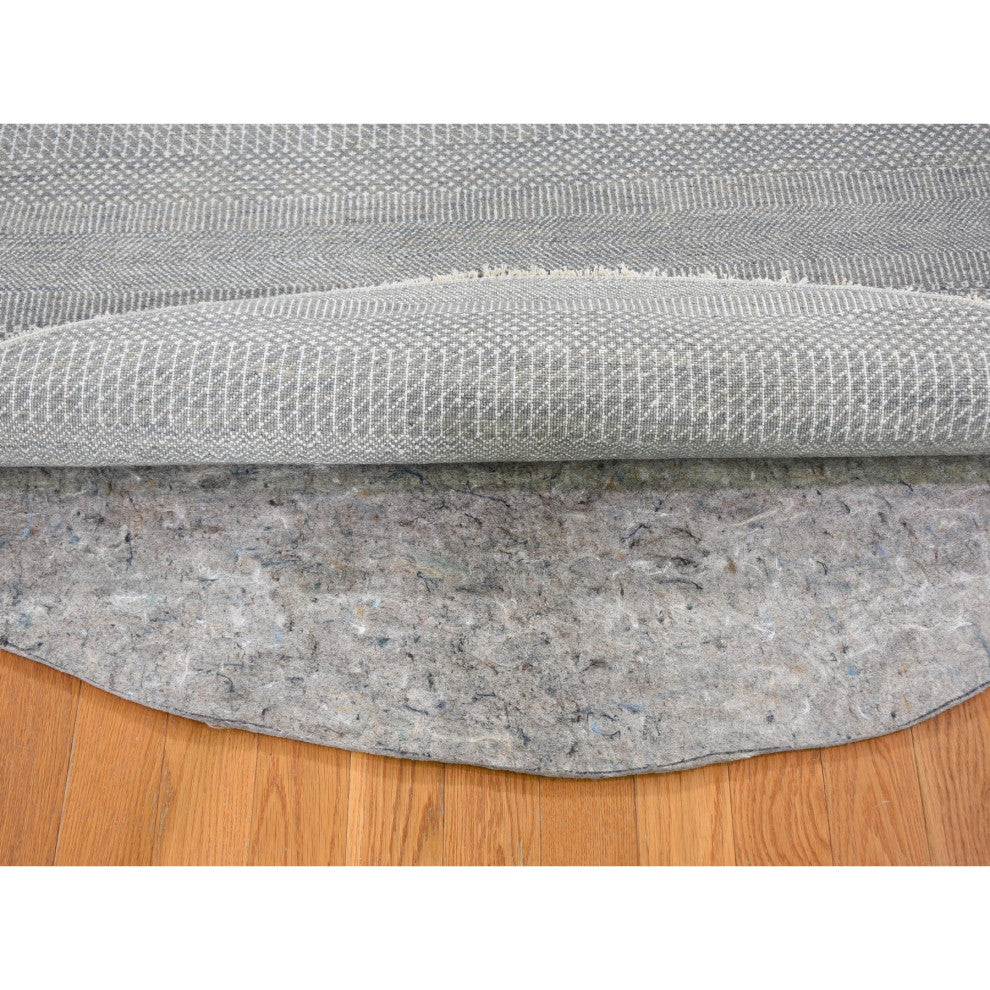 Gray Grass Design Wool and Silk Hand Knotted Round Oriental Rug, 6'0" x 6'0"