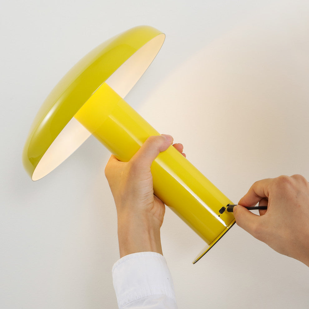 Suillius 11" Rechargeable/Cordless Iron Integrated Mushroom Table Lamp, Yellow