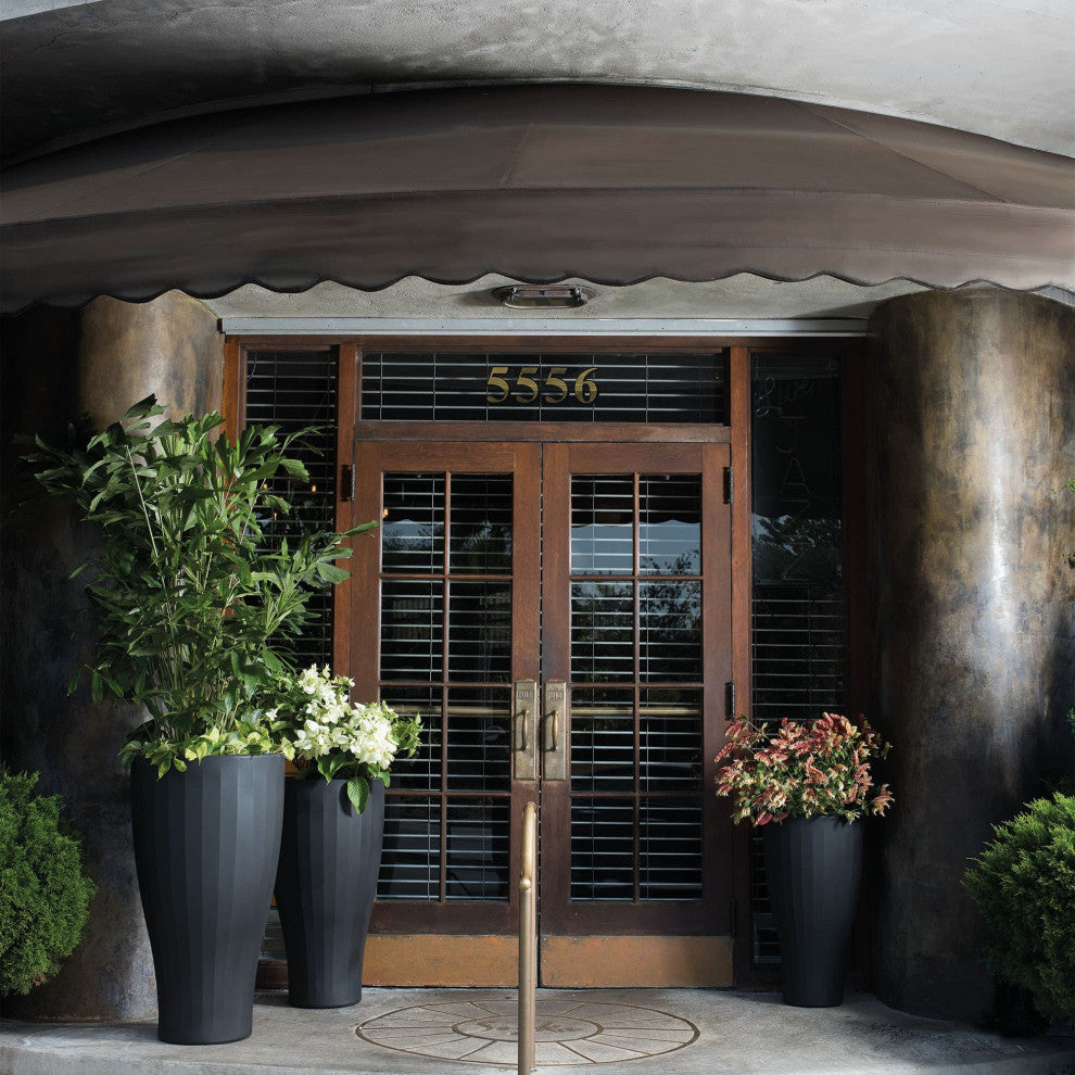 Cup 16" Tall Planter, Midnight, 19"