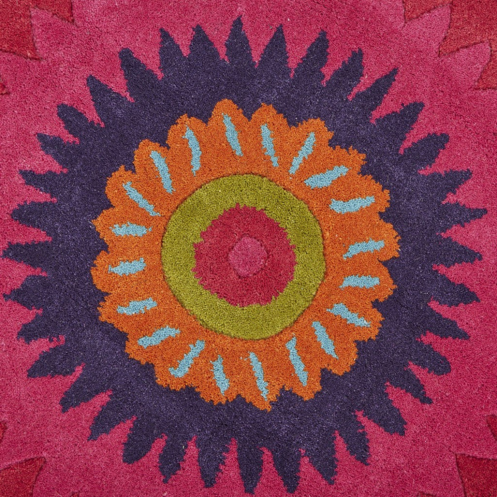 8" Round Pink Floral Edged Area Rug