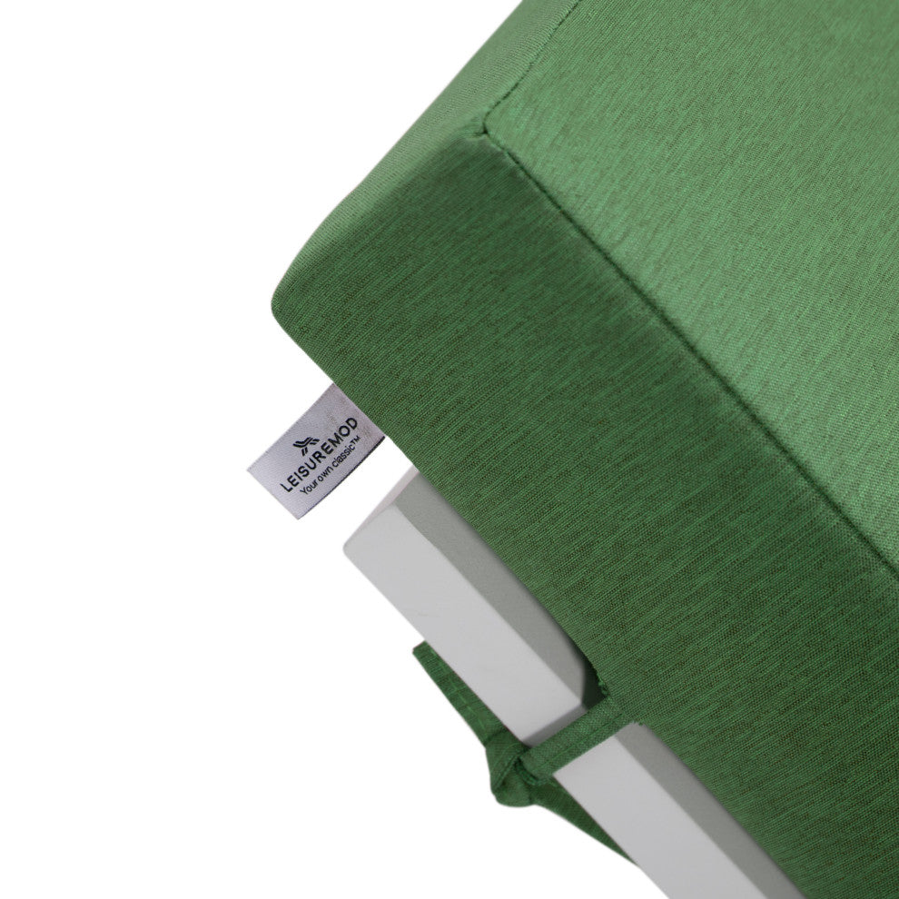 LeisureMod Chelsea Chaise Lounge Chair With Side Table, Green