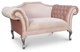 Tres Bien Loveseat