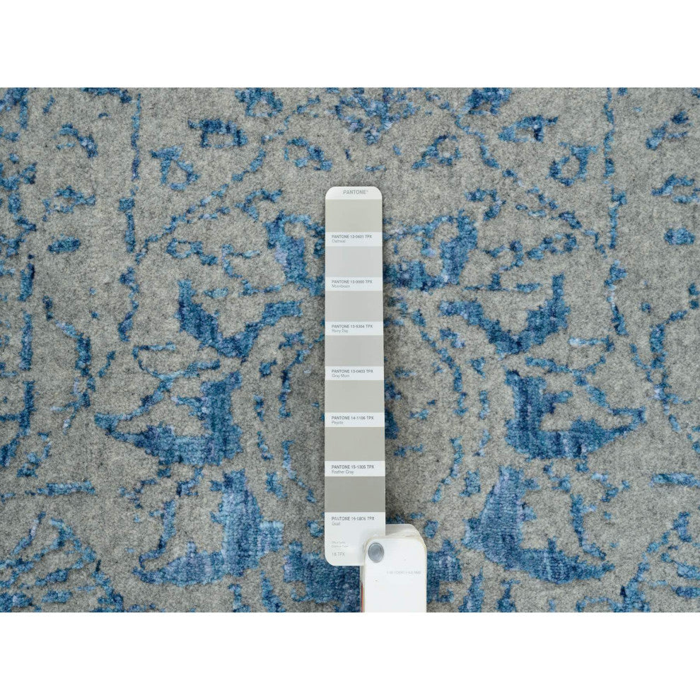 Gray Fine Jacquard Hand Loomed Wool and Plant Based Silk Square Rug 11'10"x12'0"
