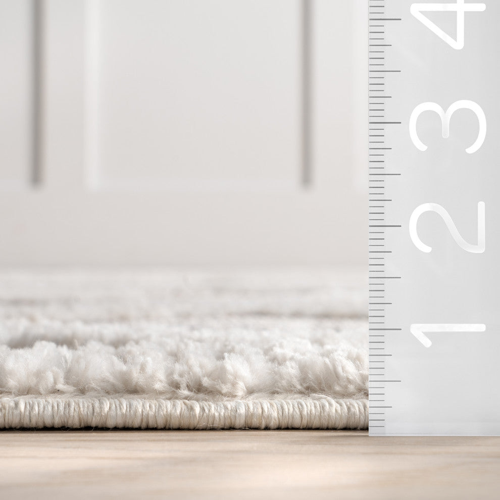 Nuloom Ansley Shag Lattice Tassel Geometric Area Rug, Light Grey 9''x12''