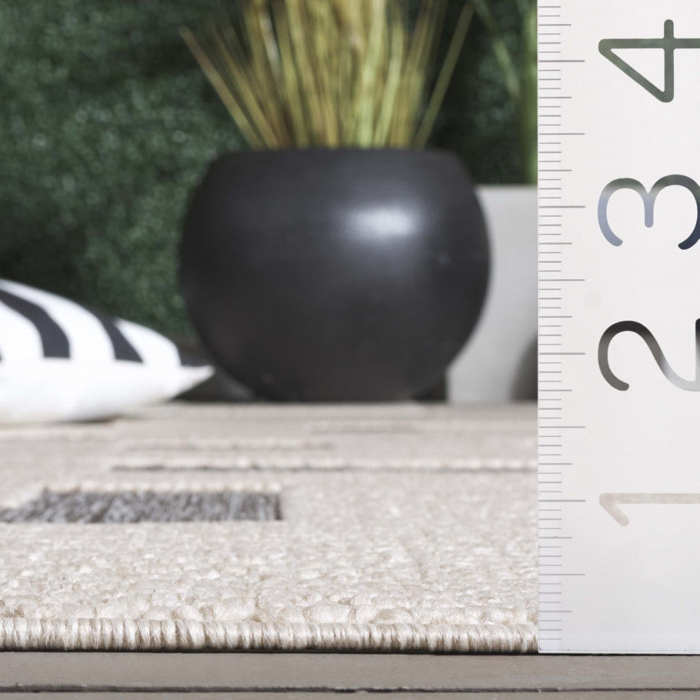 Safavieh Indoor-Outdoor Milos Collection, MLO108 Rug