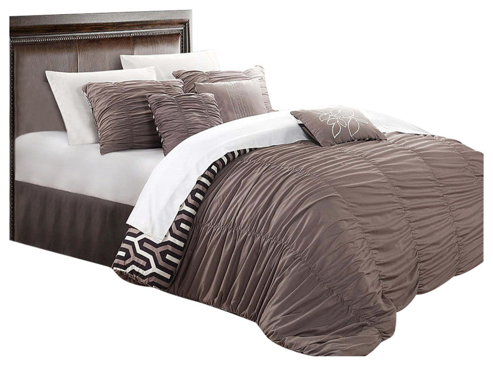 Chic Lassie Pleated Reversible 11-Piece Comforter Bed In A Bag Queen Brown