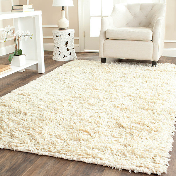 Safavieh Shag Sg731A Rug, Ivory, 7'6"x9'6"