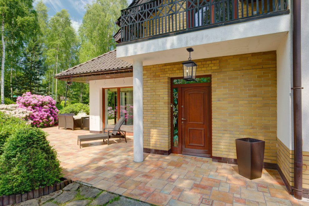 Zlite 568CHB-ORB 2-Light Outdoor Chain Mount Ceiling Fixture, Clear Beveled