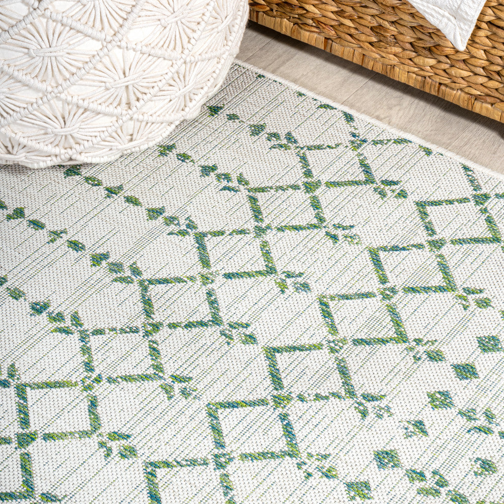 Ourika Moroccan Geometric Indoor/Outdoor Rug, Green/Ivory, 5' Square