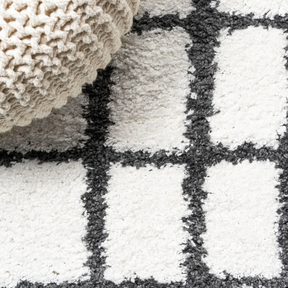 Arenal Geometric Grid Shag, White/Black, 3'x5'