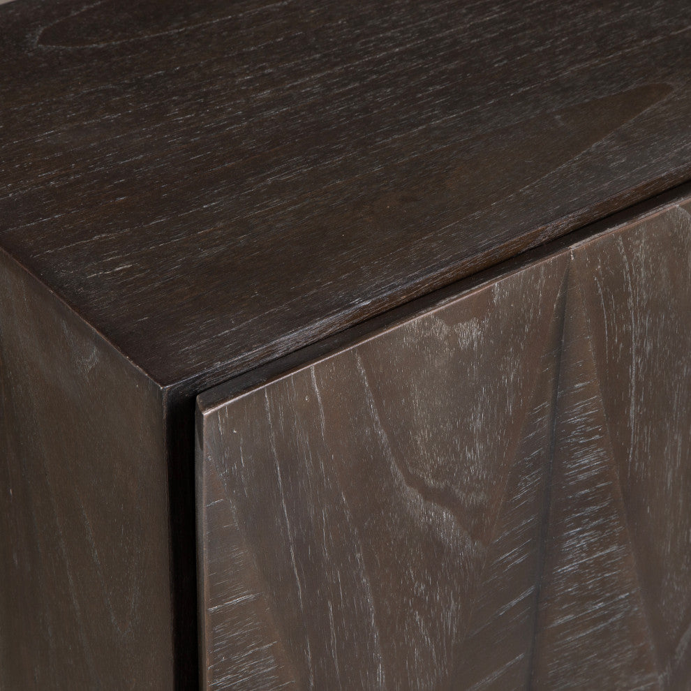 Close-up of top/edge detail on white background (alternate_white_close).