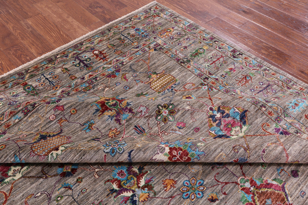 8' 1" X 11' 5" Persian Tabriz Hand-Knotted Rug Q9792