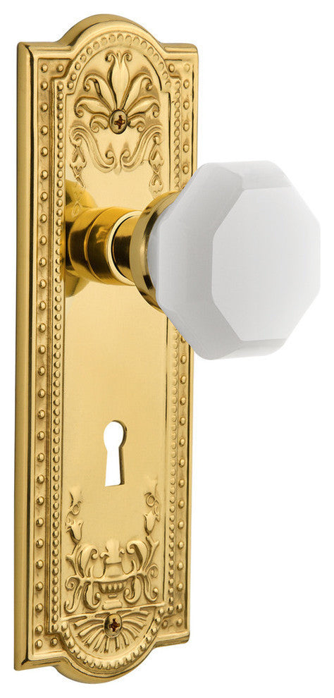 Meadows Plate with Keyhole Double Dummy Waldorf White Milk Glass Knob