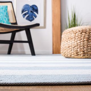 Safavieh Montauk Collection MTK712K Rug, Sky Blue/Ivory, 6' x 9'