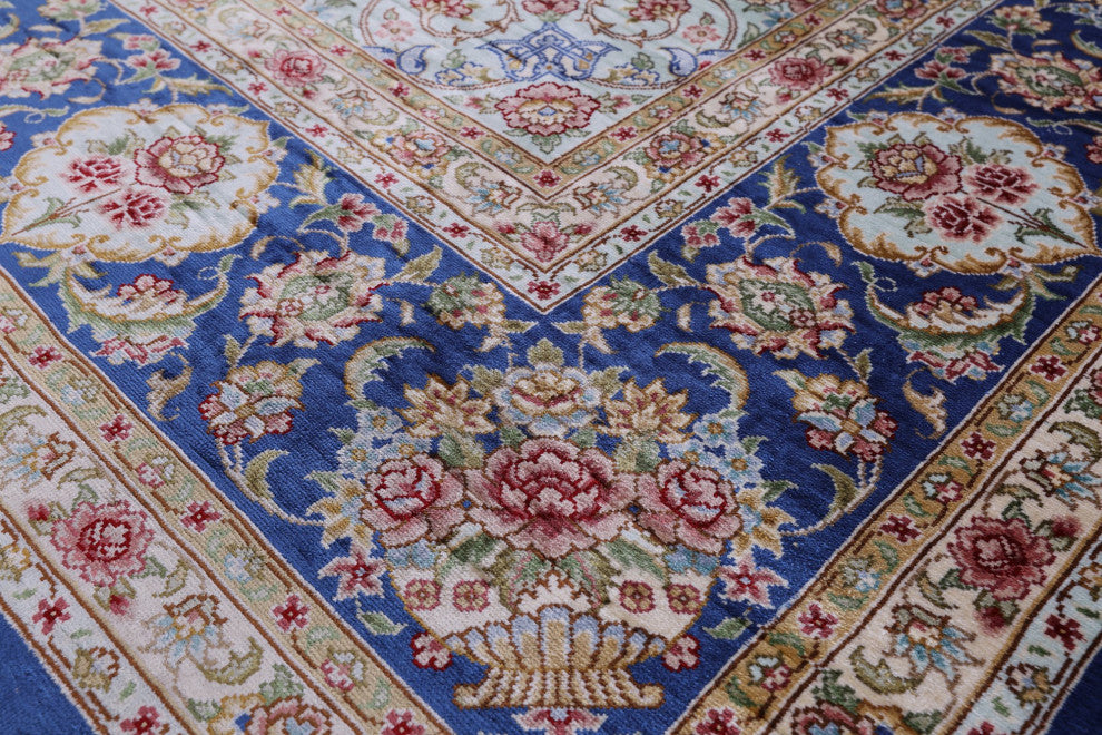 100% Silk High End Persian Hand Knotted Rug 6' 0" X 9' 0''- Q4811