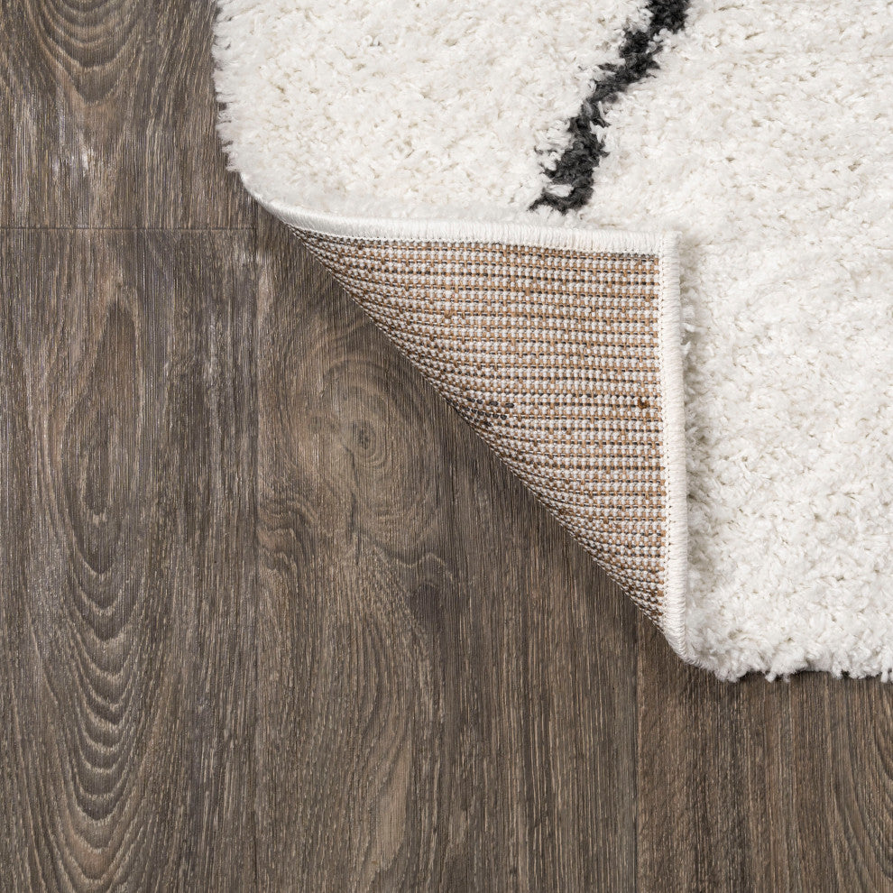 Catala Moroccan Diamond Shag Rug, White/Black, 4'x6'