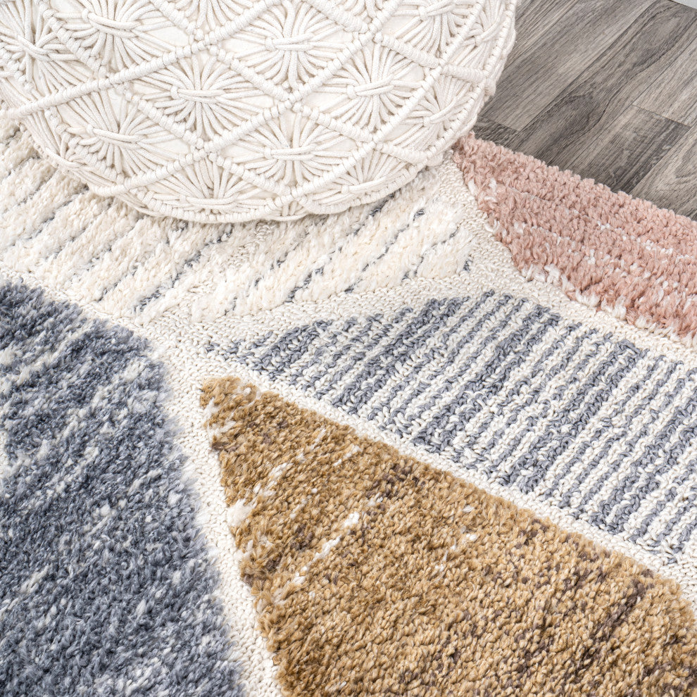 Aileen Geometric Scandi Colorblock Carved Multi 3'x5' Area Rug