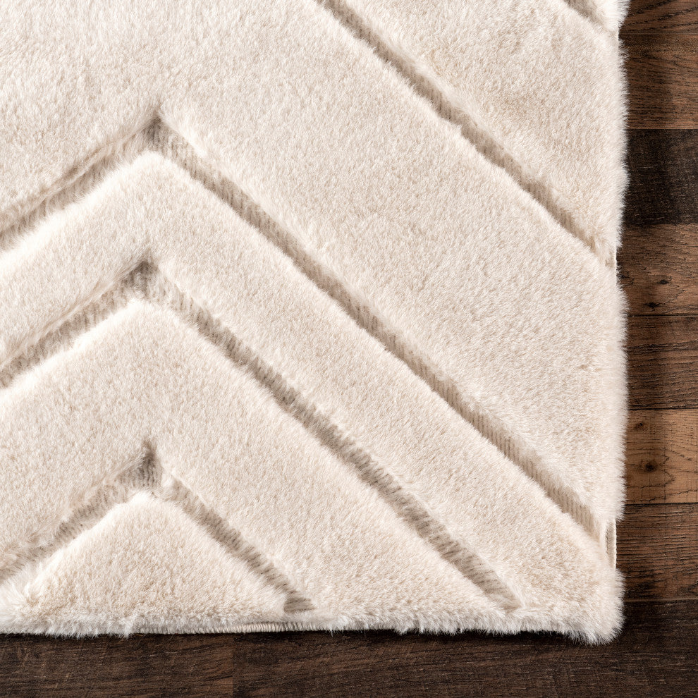 Nuloom Chevron Faux Rabbit Washable Rug, Off White 2' 6" x 8'