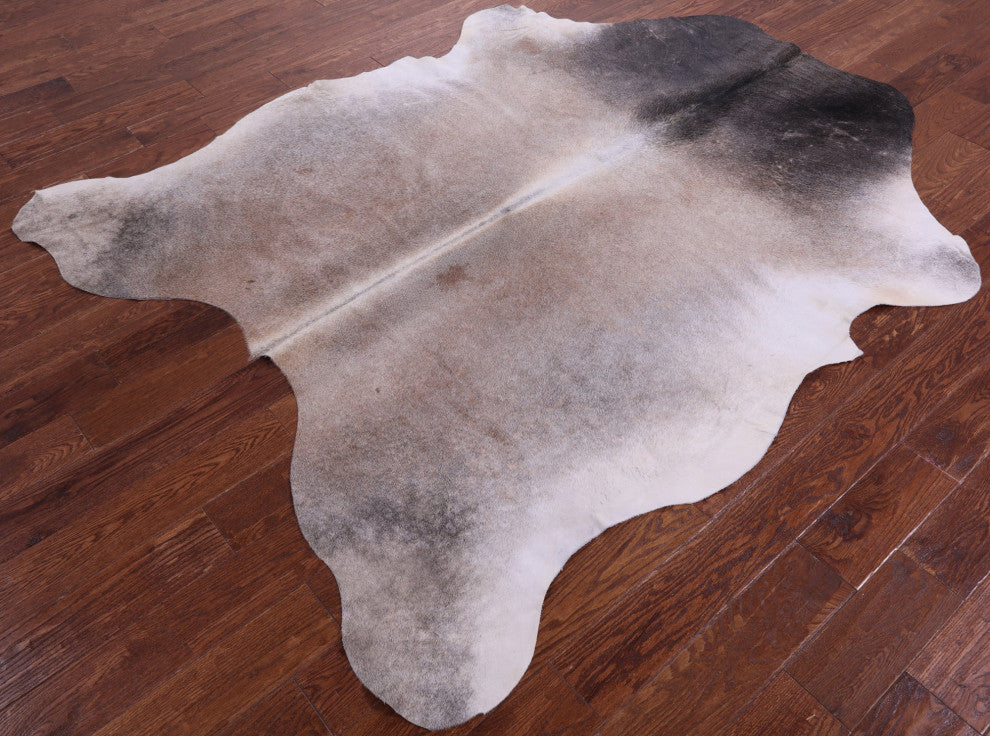 7' 1" X 5' 11" Natural Cowhide Rug C1553