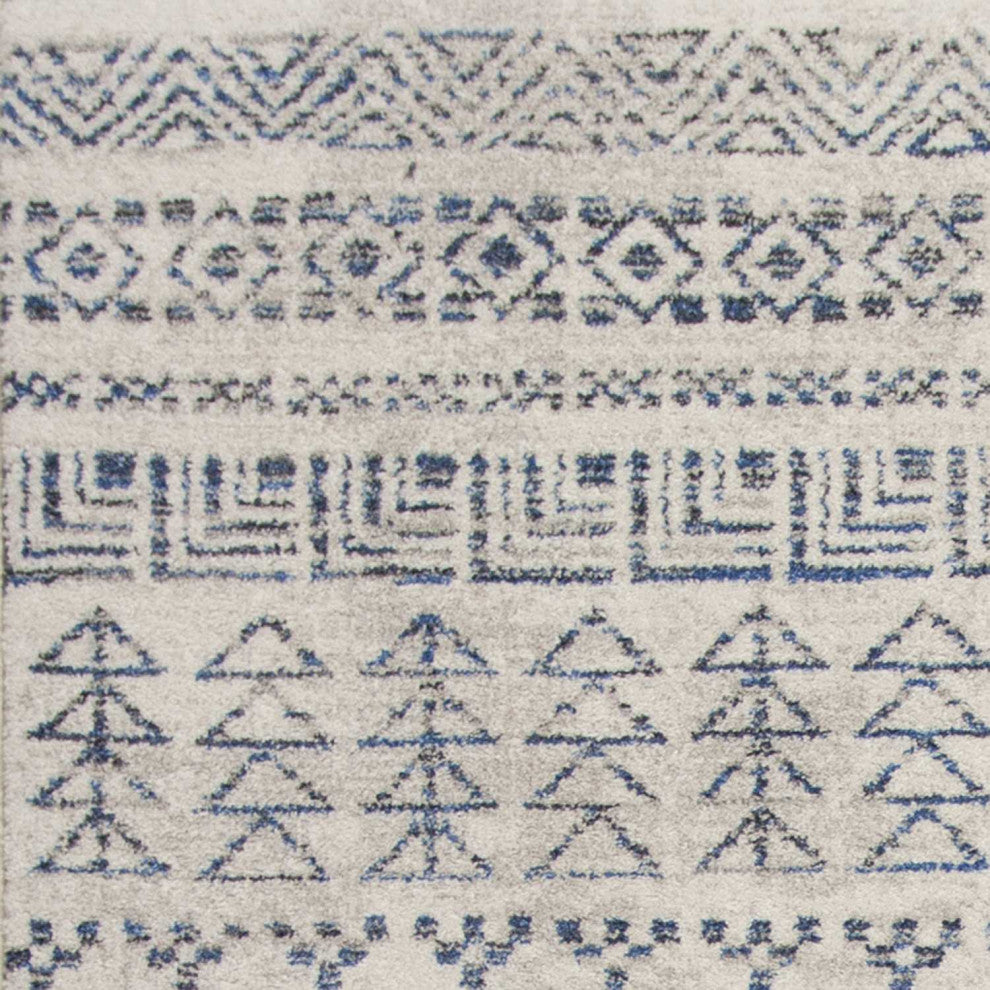 HomeRoots 5'x8' Ivory Machine Woven Bohemian Tribal Indoor Area Rug