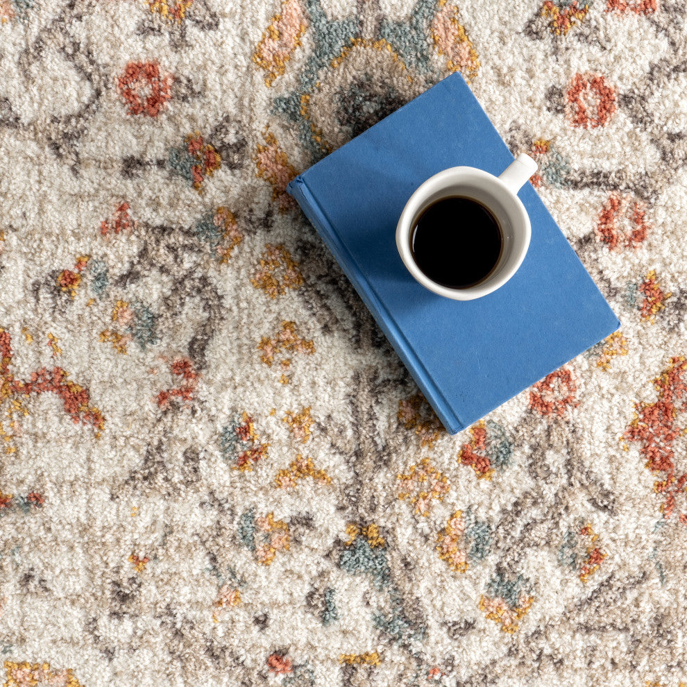 Nuloom Lenore Vintage-Style Area Rug, Beige 5'3"x7'7"