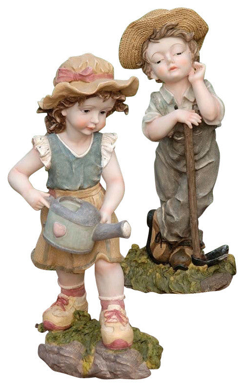 Farmer Frank and Fanny Statues