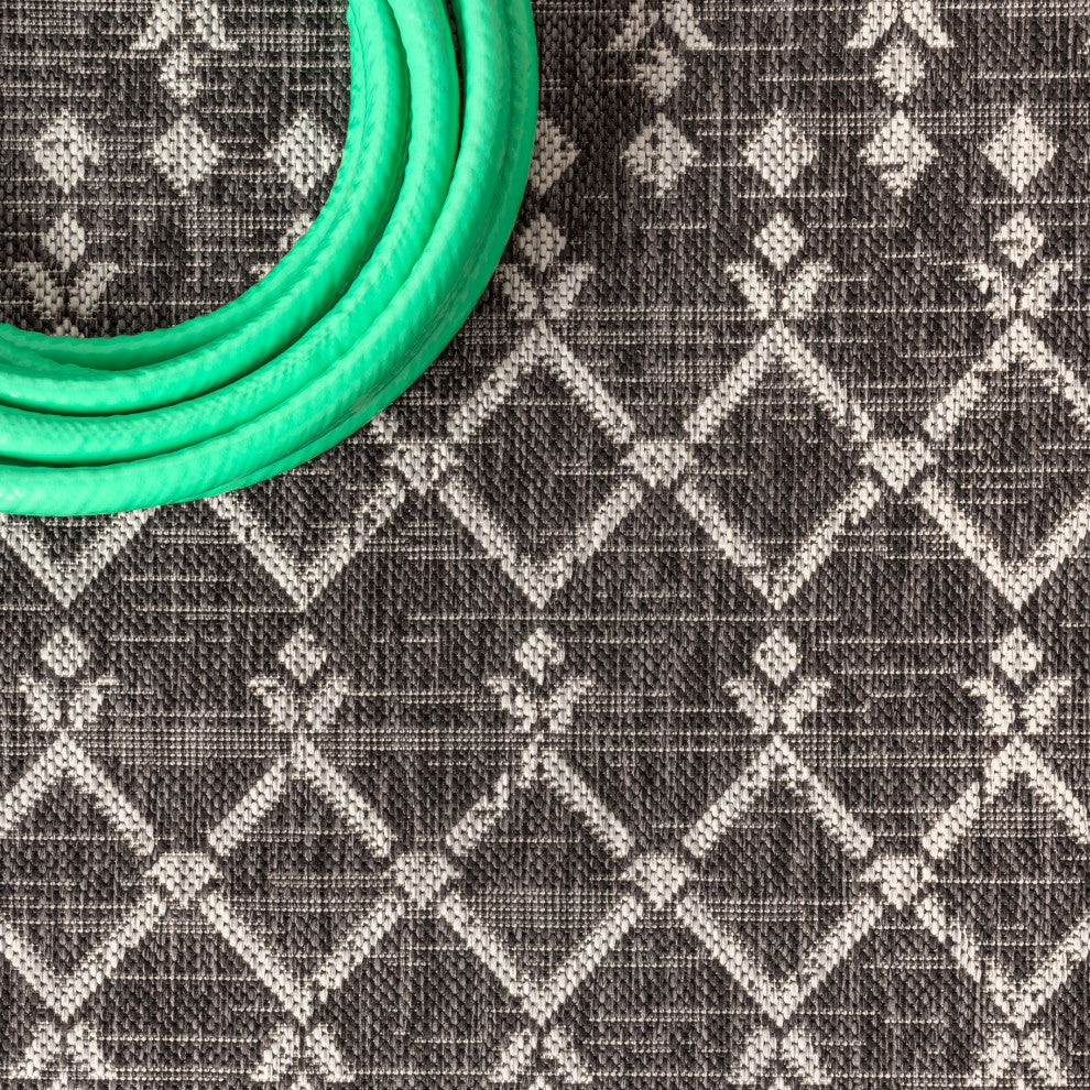 Ourika Moroccan Geometric Indoor/Outdoor Rug, Black/Gray, 5' Square