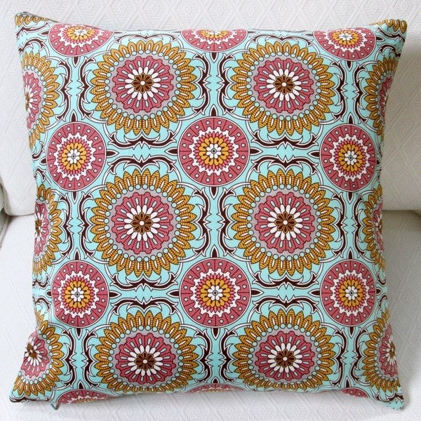 Indoor Doily In Mint Modern Geometric Circles Accent 20x20 Throw Pillow