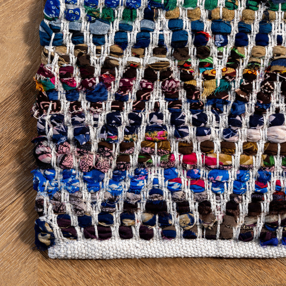 Nuloom Candy Striped Chevron Area Rug, Indigo 3'x5'