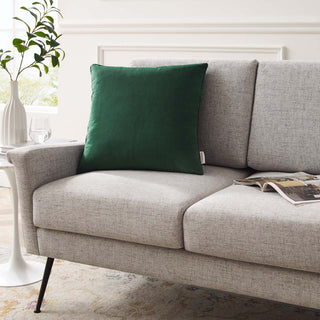 Enhance 20" Performance Velvet Throw Pillow EEI-4699-GRN
