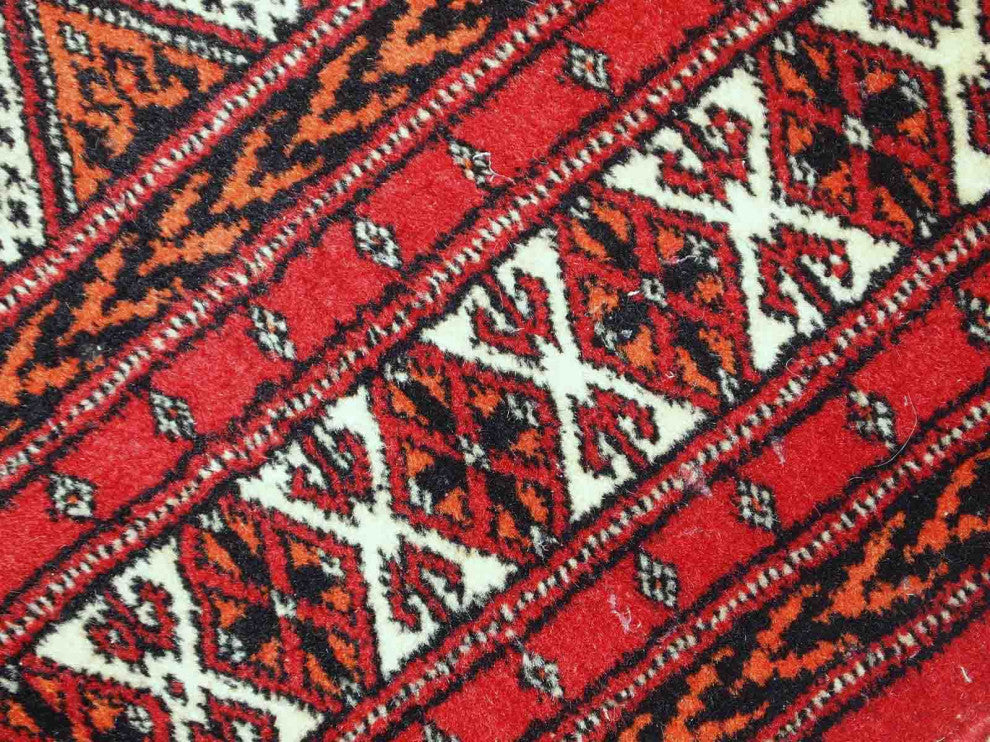 Handmade Vintage Pakistani Lahore Distressed Rug, 2.6'x4.7', 81cmx145cm 1960s
